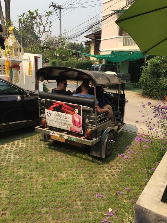 The Home Chiangmai Luxury Guesthouse Chiang Mai Luaran gambar