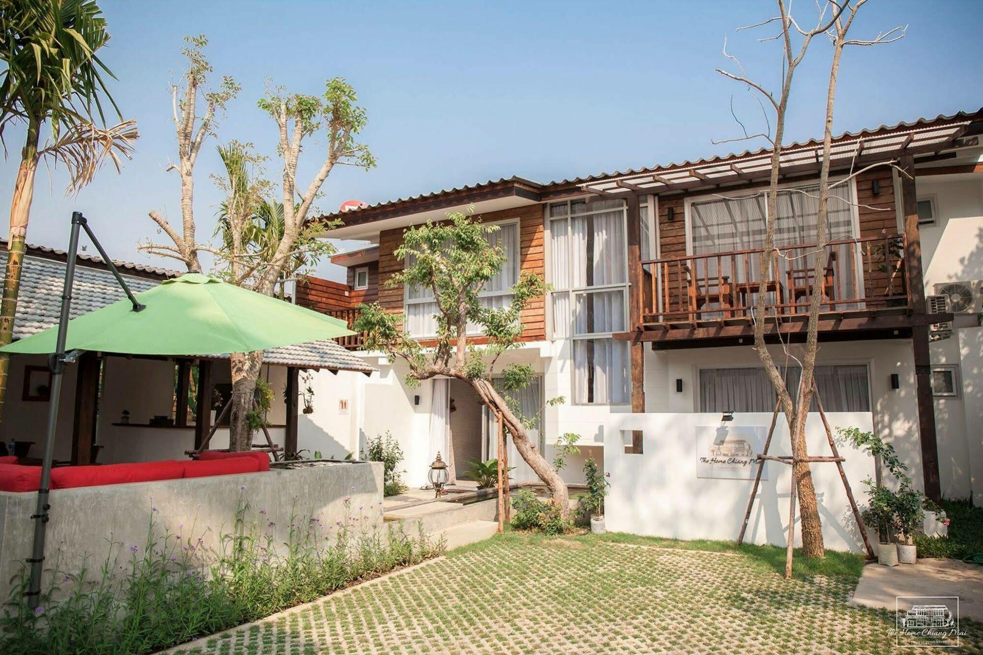 The Home Chiangmai Luxury Guesthouse Chiang Mai Luaran gambar