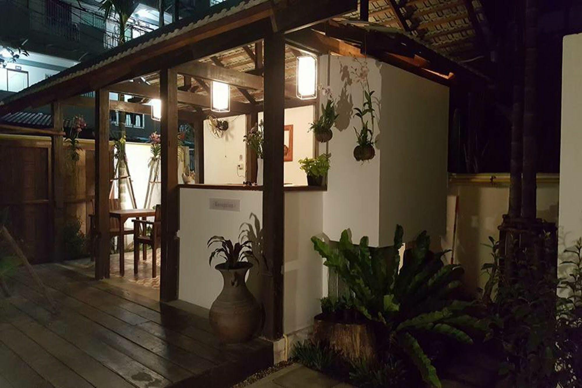 The Home Chiangmai Luxury Guesthouse Chiang Mai Luaran gambar