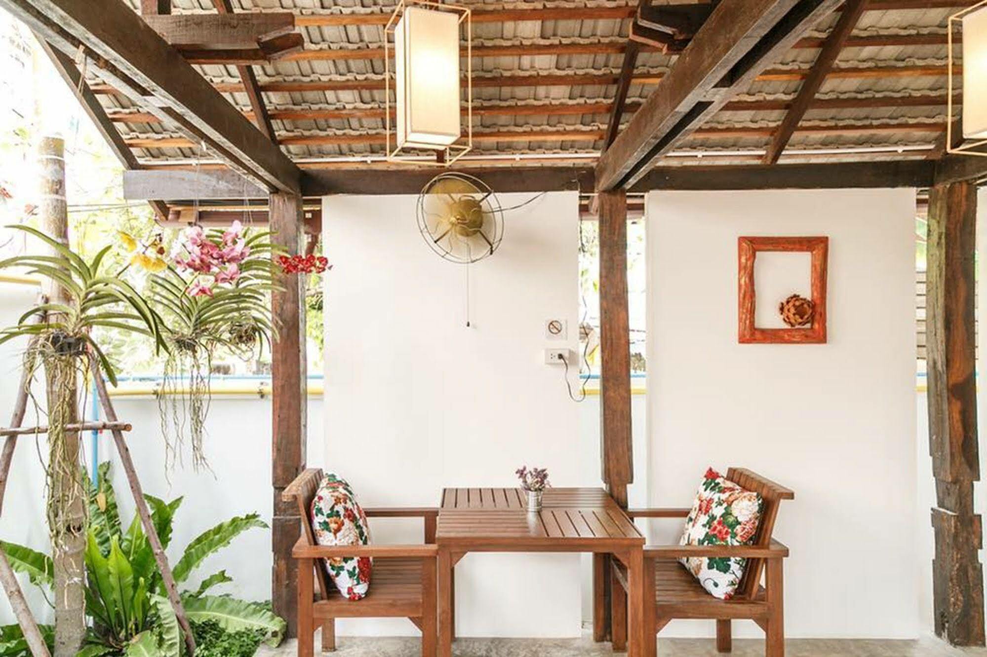 The Home Chiangmai Luxury Guesthouse Chiang Mai Luaran gambar